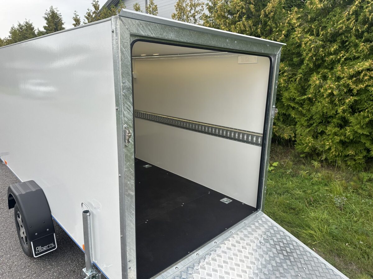 Alberni 350 Umpivaunu -10492