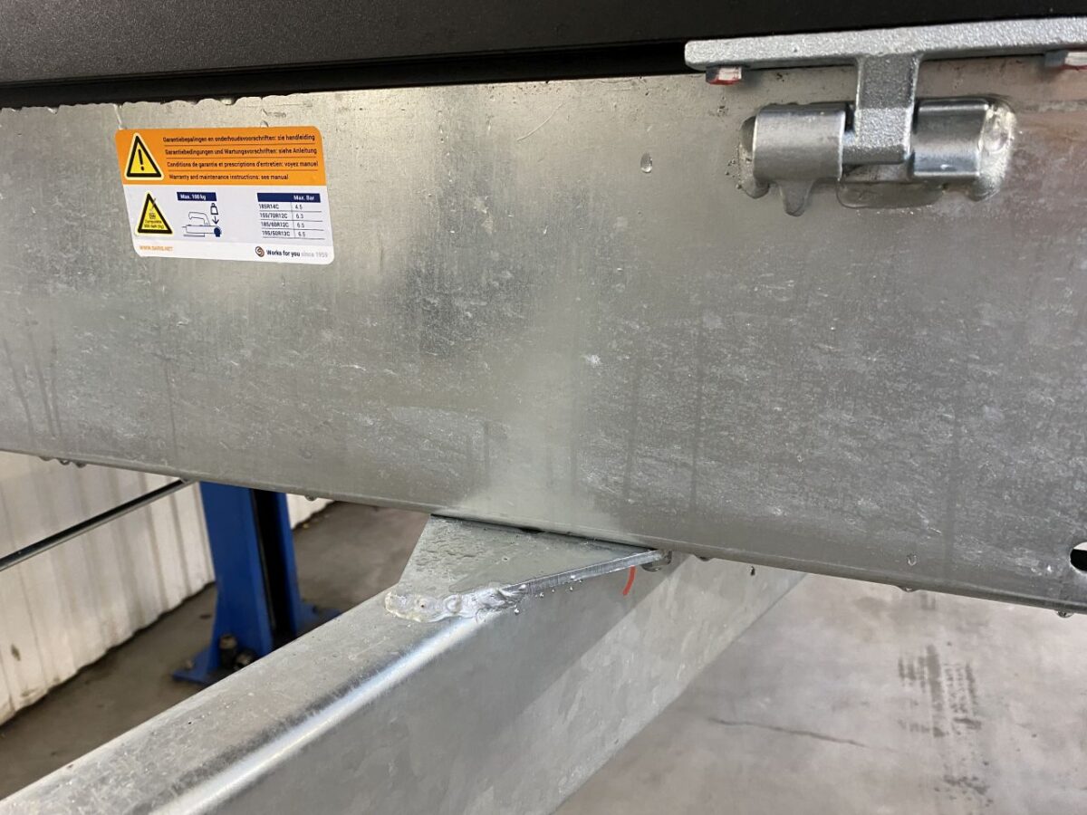 Saris PL 406x204 2700kg-3864