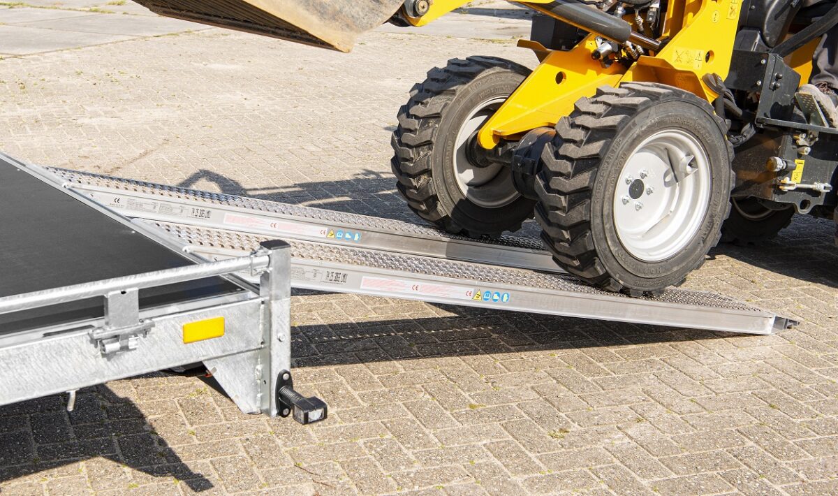 Alumiiniset Rampit integroidut 2800 kg -695