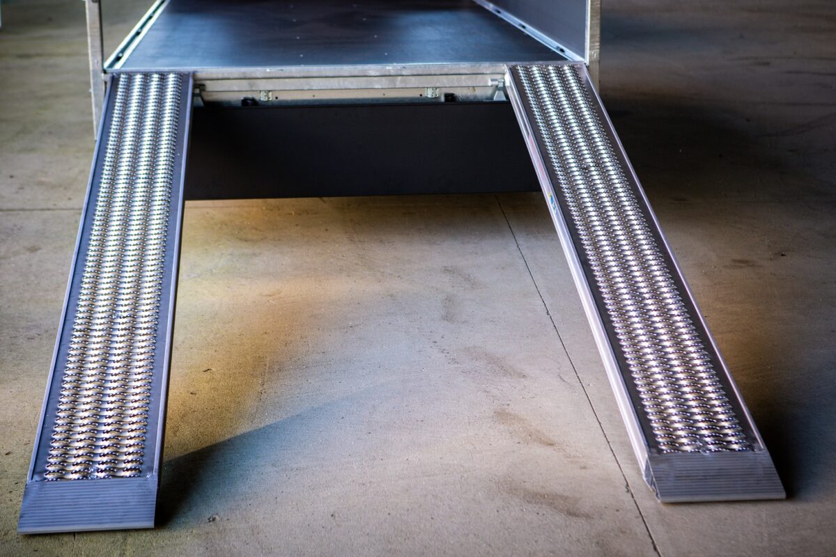 Alumiiniset Rampit integroidut 2800 kg -689