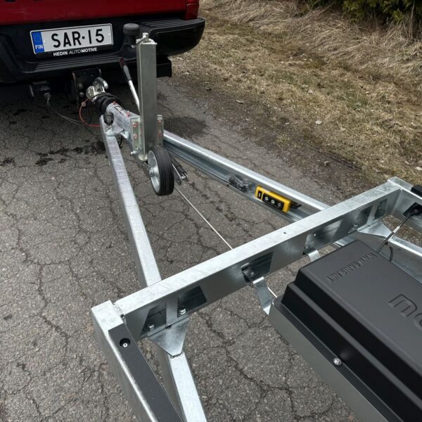 Saris K1 306x170 2700 kg sähkö -9773