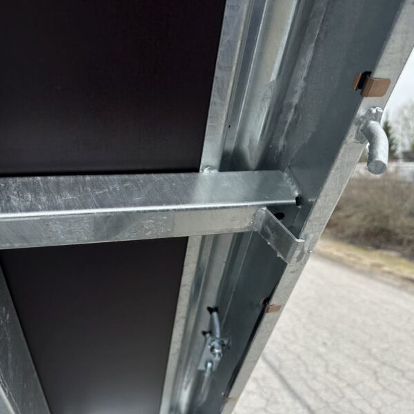 Saris K1 306x170 2700 kg sähkö -9775