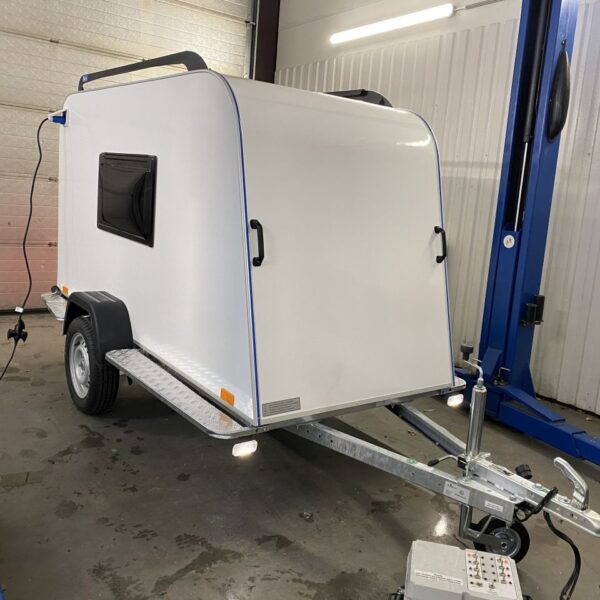 Alberni mini Caravan-5098