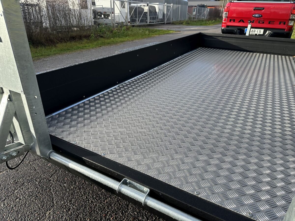 Saris MG 406x184 3500kg Black-10997