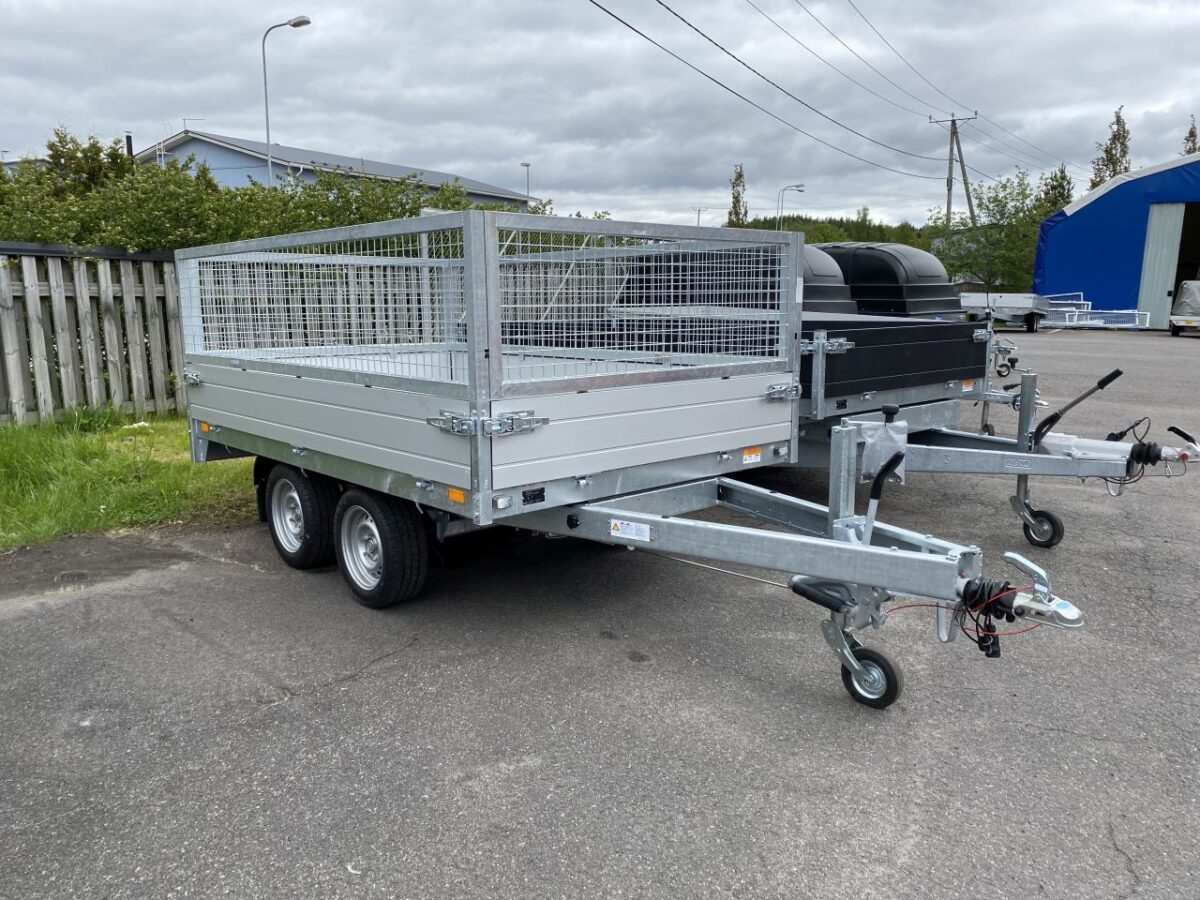 Saris K1 276x170 2700 kg 4,3 m3-5083