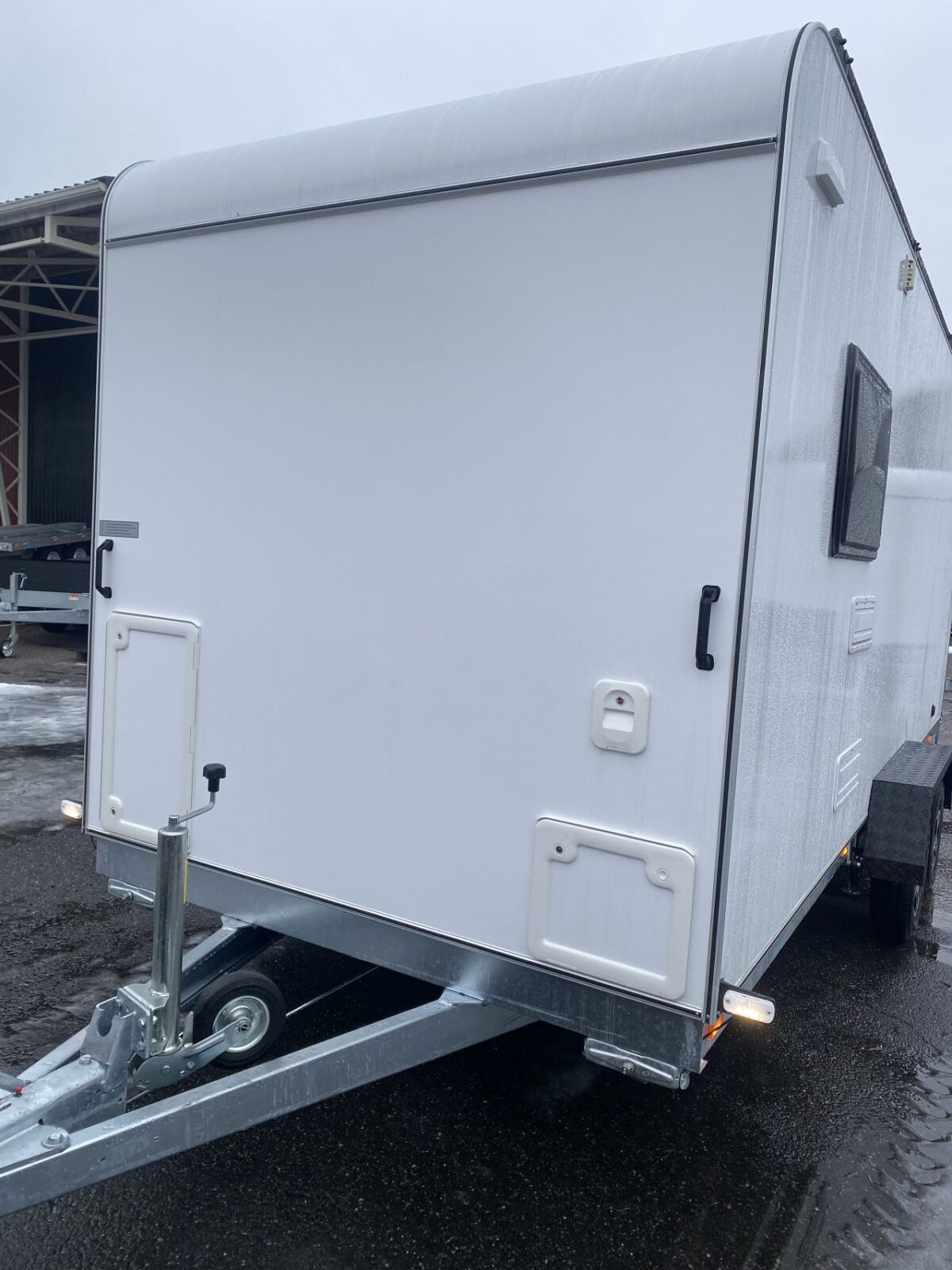 Alberni Caravan 600-5590