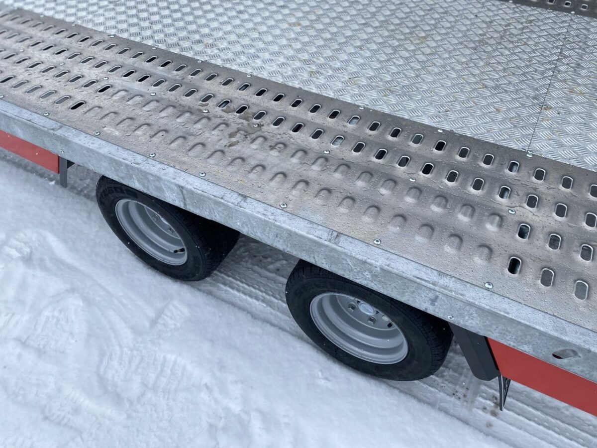 Alberni 530x210 3000 kg Kippaava lavetti-5689