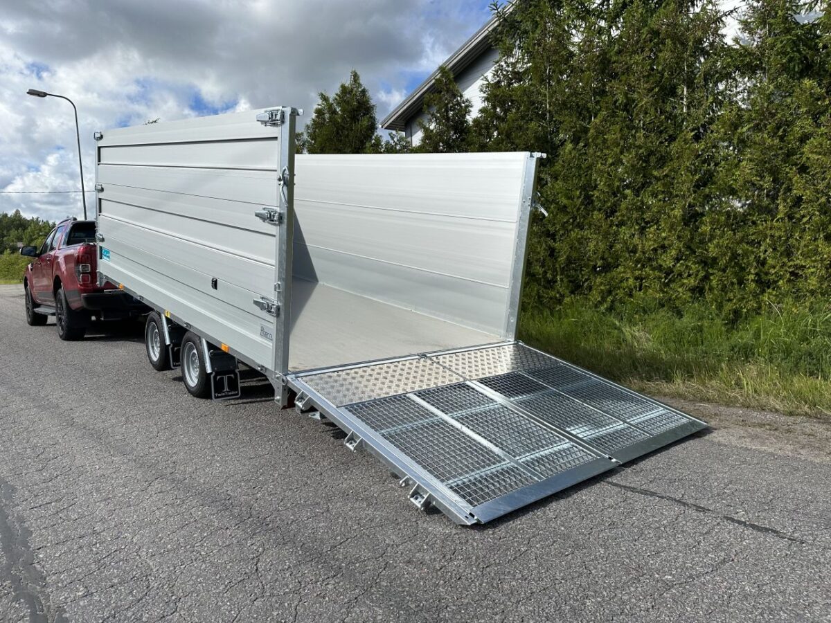 TwinTrailer 402 192 3500 2 -5983