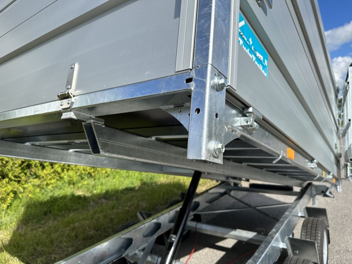 TwinTrailer 402 192 3500 2 -5986