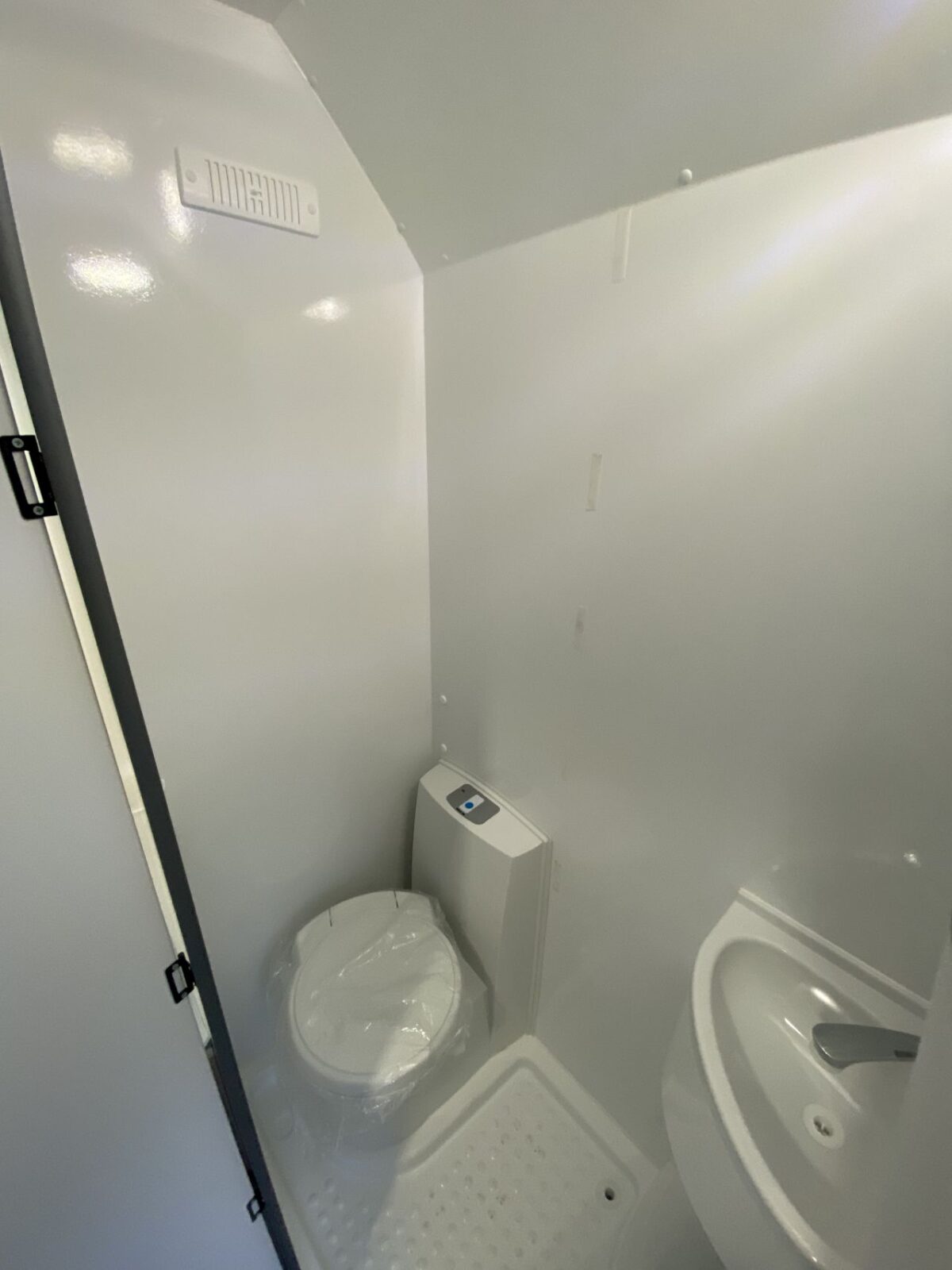 Alberni Caravan 600 BIG-6572