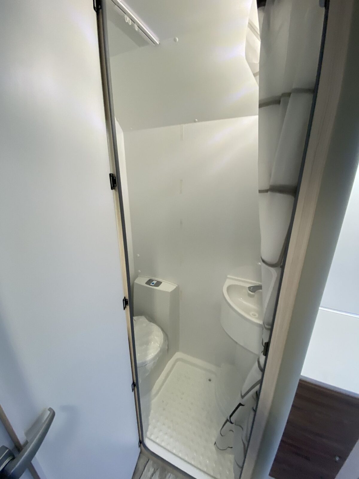 Alberni Caravan 600 BIG-6588