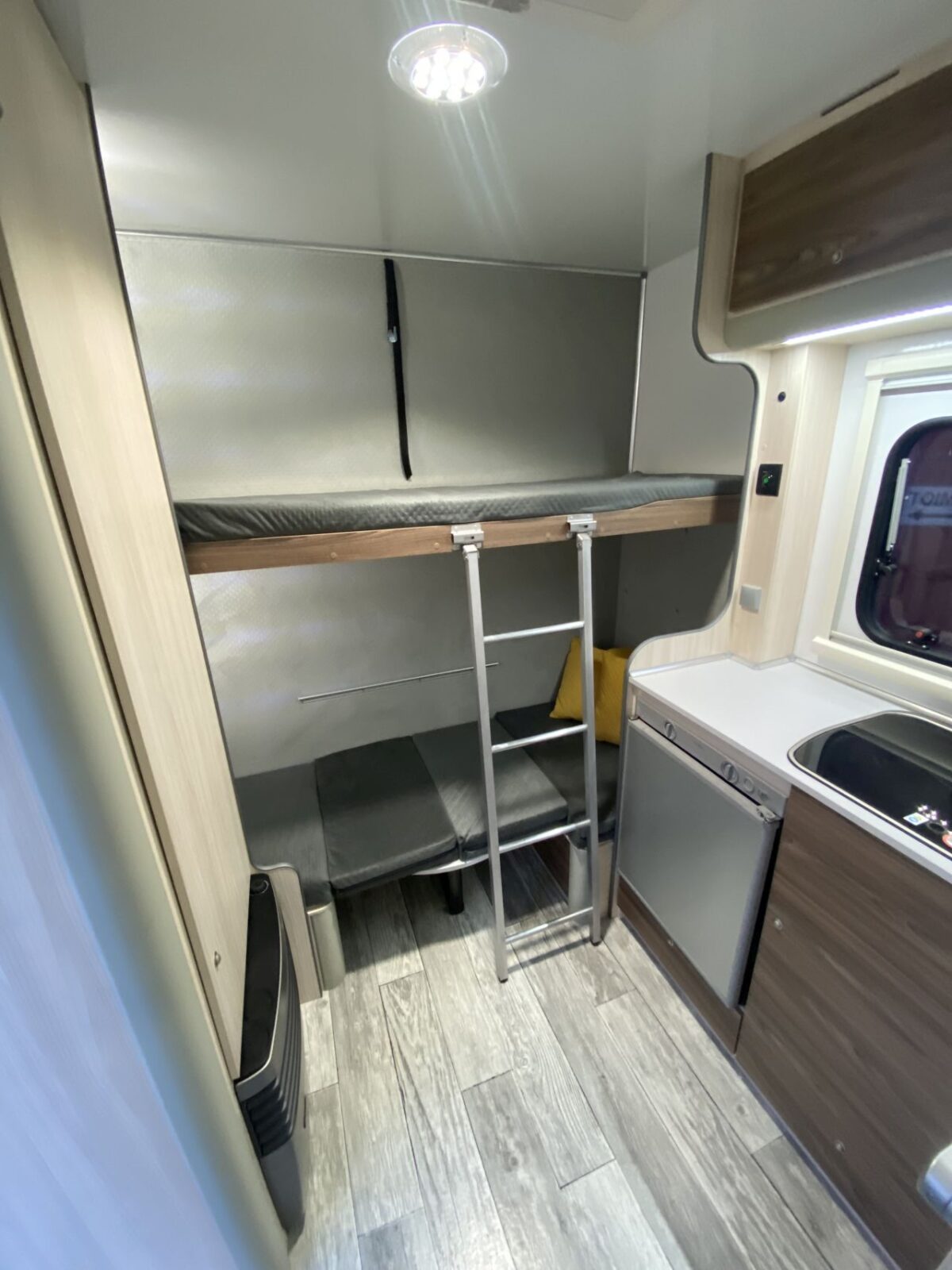 Alberni Caravan 600 BIG-6568