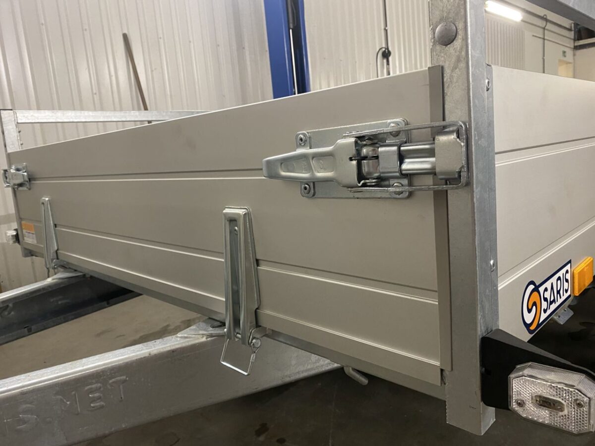 Saris McAlu PRO 255x153 2000kg-6869