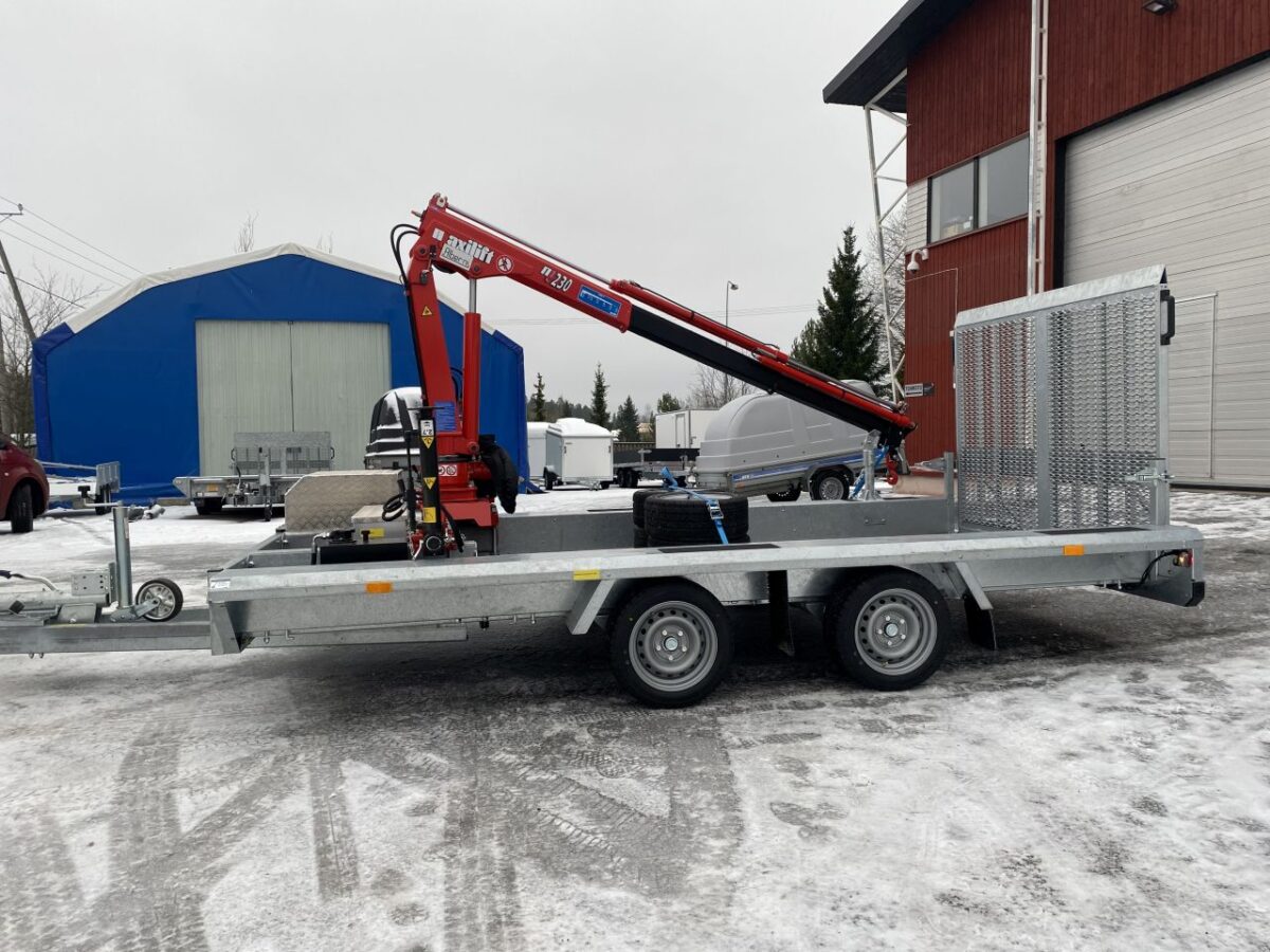 Perävaunu nosturilla-6750