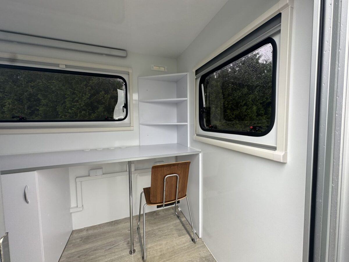Alberni Mini toimisto -6917