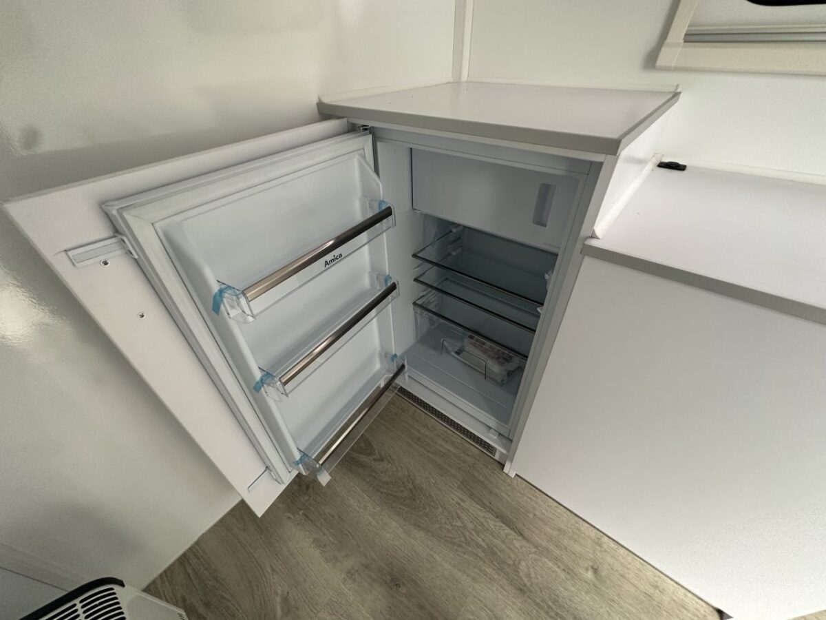 Alberni Mini toimisto -6927