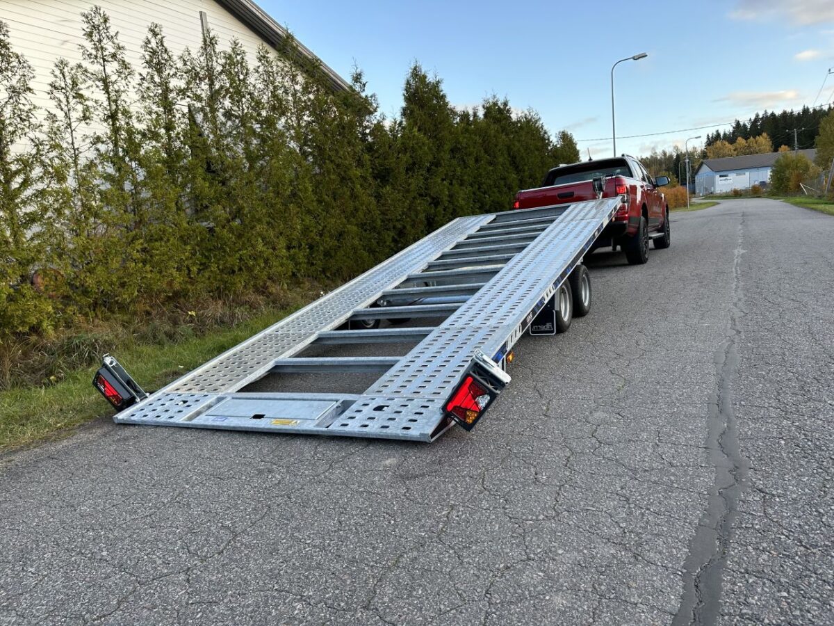Alberni 530x210 2700 kg Kippaava lavetti LOHR-0