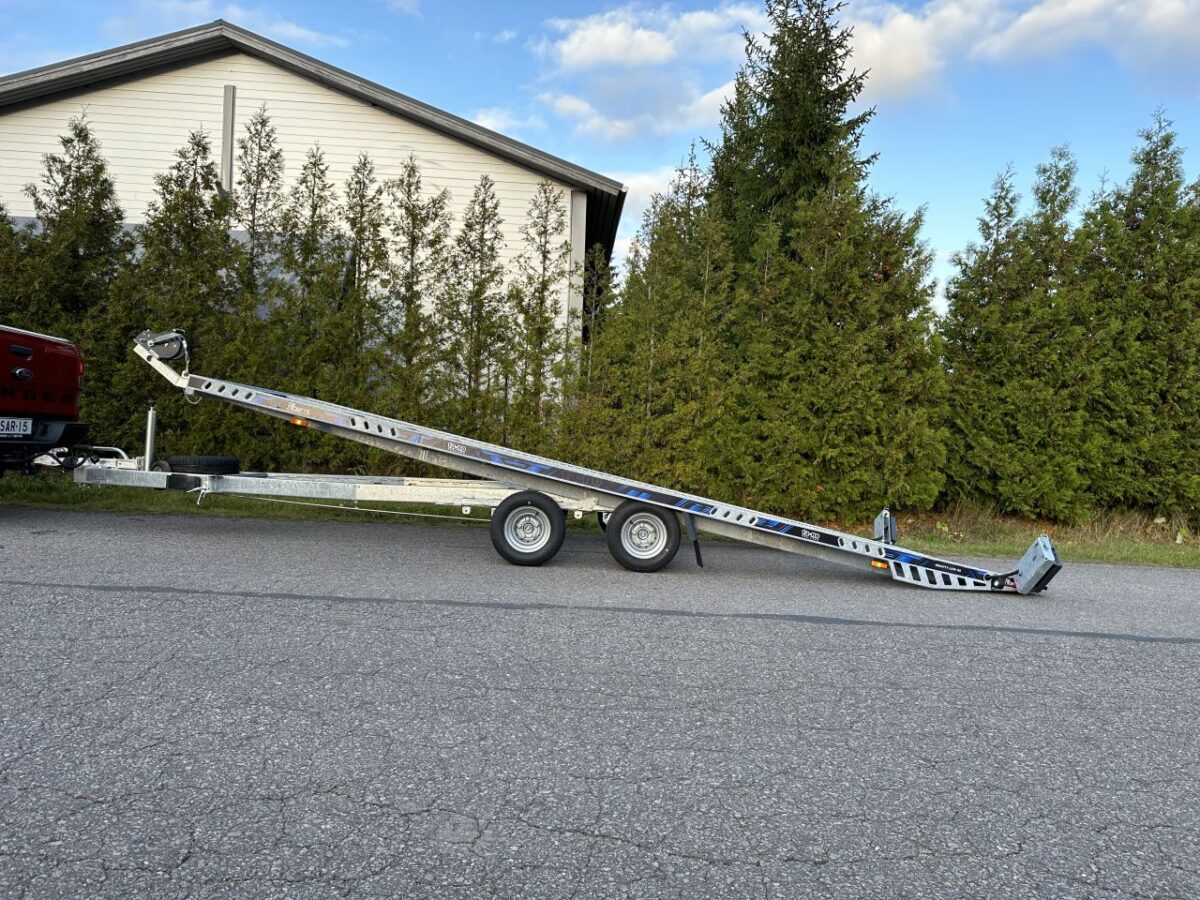 Alberni 530x210 2700 kg Kippaava lavetti LOHR-7168