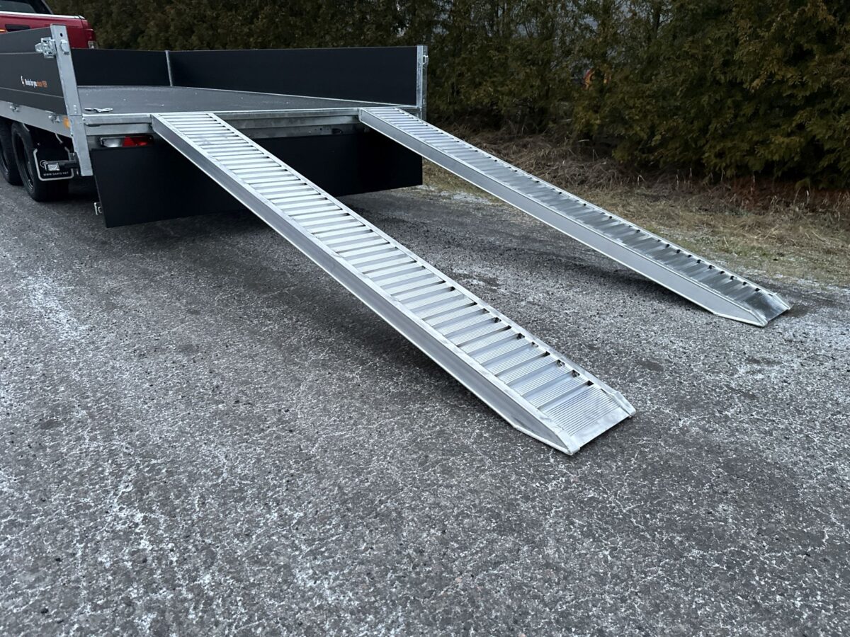 Saris PL 406x204 2700kg rampit-10975