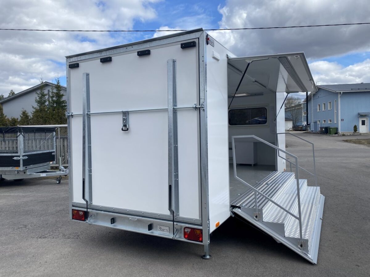 Alberni 550 Markkinointivaunu-9332