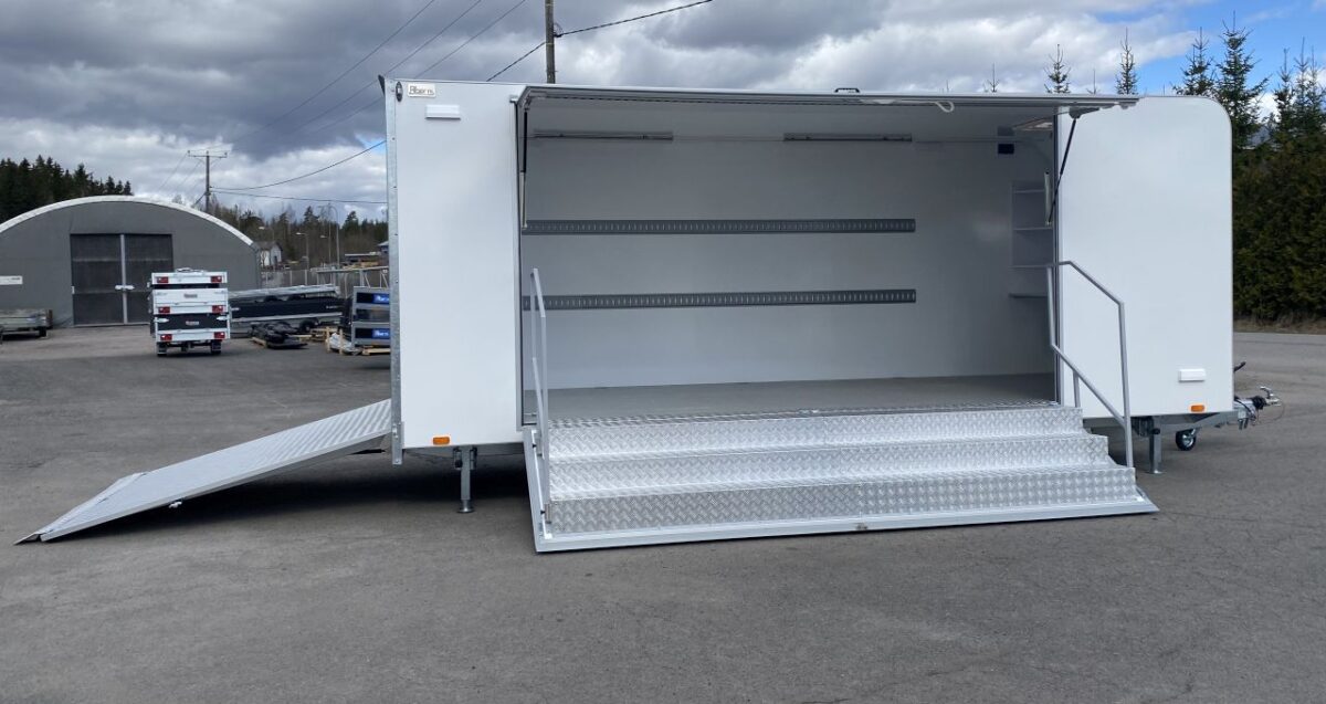 Alberni 550 Markkinointivaunu-9338