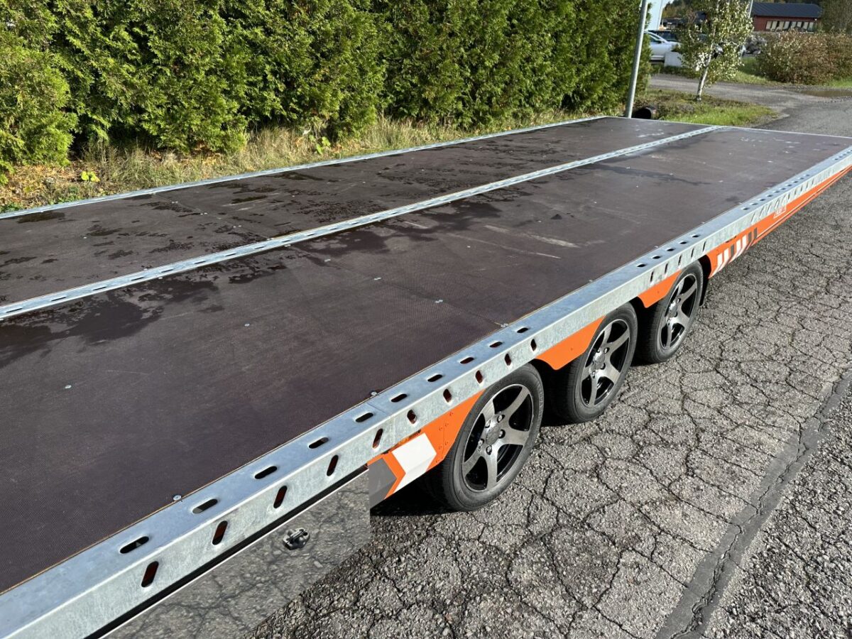 Alberni Lavettivaunu 900x250 -7485