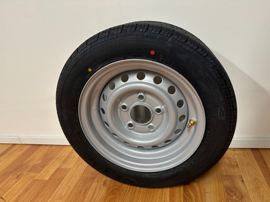 Rengas 195/50 R13 ja vanne m+s-0