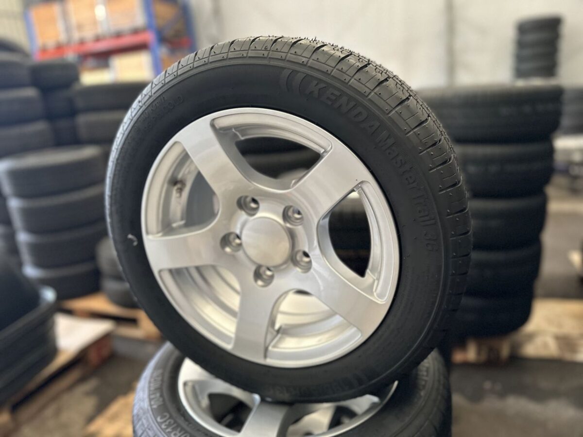 Rengas 195/50 R13 ja Alumiinivanne m+s-10600
