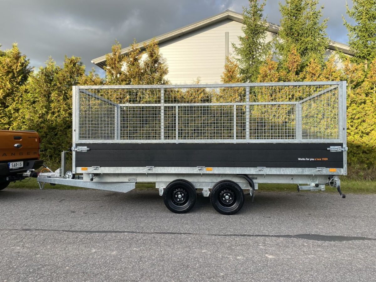 SARIS K1 10,4 m3 lehtijouset-9191
