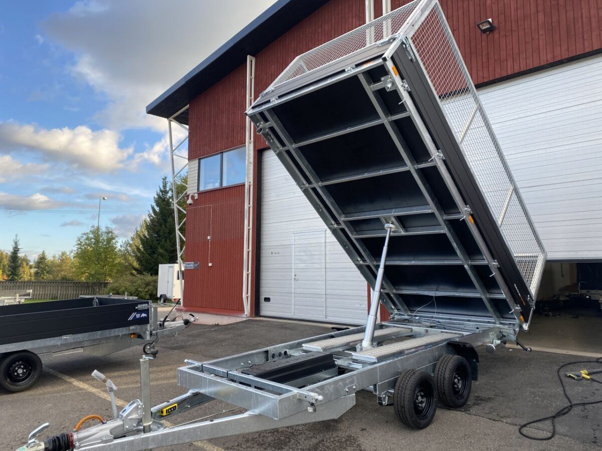 SARIS K1 10,4 m3 lehtijouset-9193