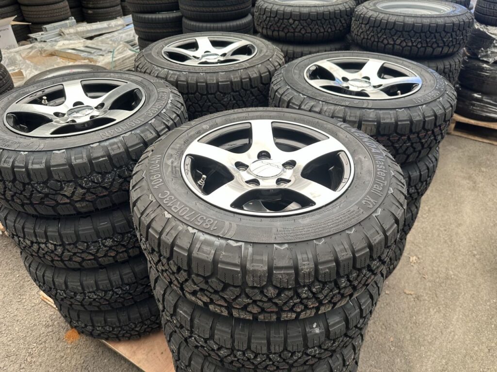 Rengas 185/70 R 13C m+s Maasto Alu-0