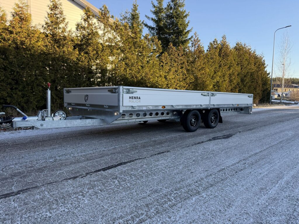 Henra perävaunu 2700 kg
