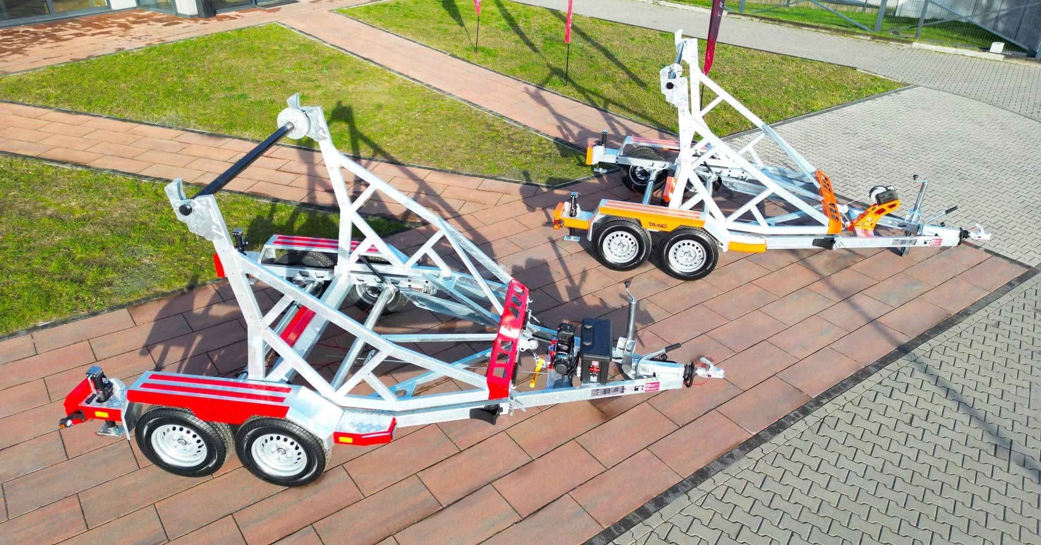 Erikoisperävaunu malli kaapelikeloille